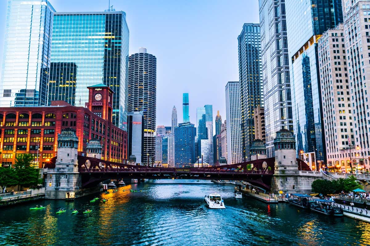 Image of Chicago and river